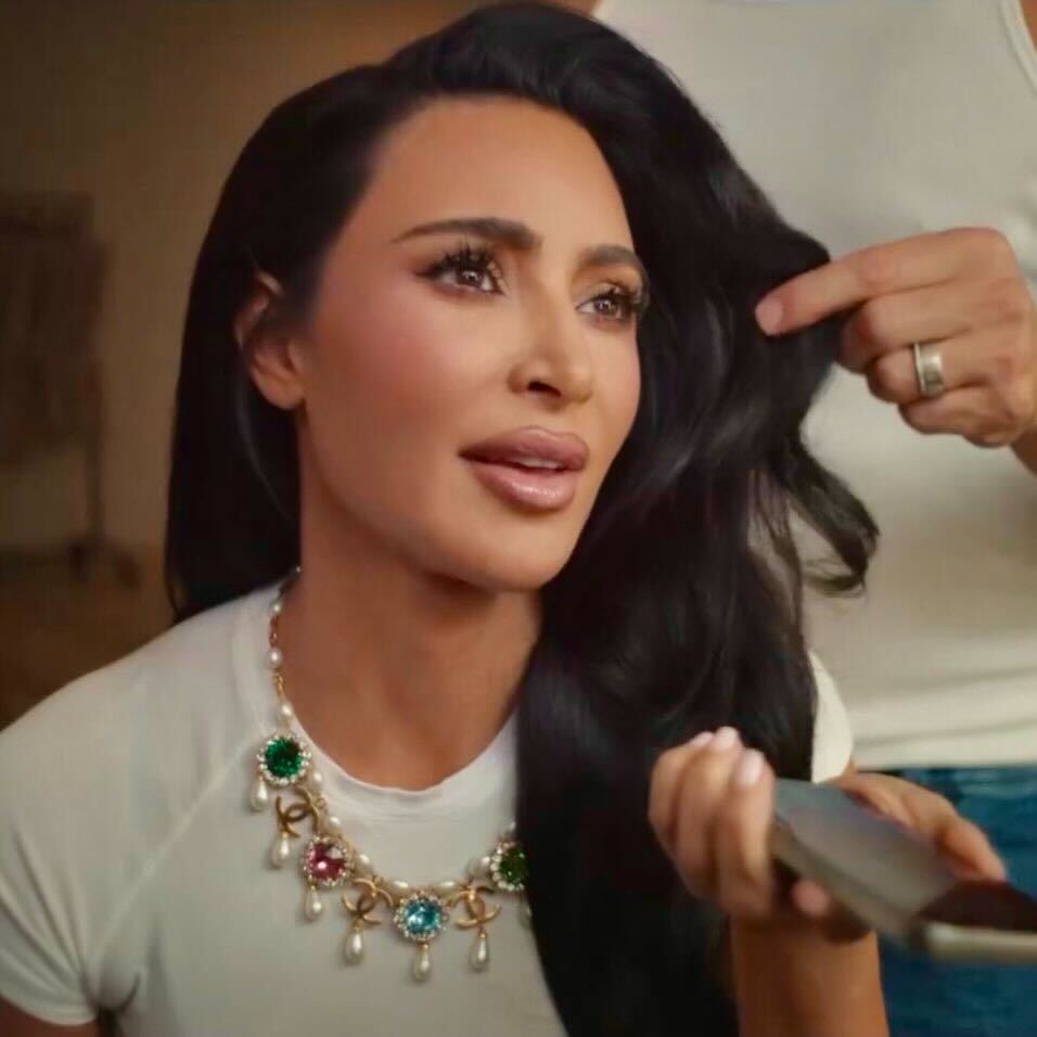 Kim Kardashian's 'Barbie' necklace is a real showstopper – VISIT THE